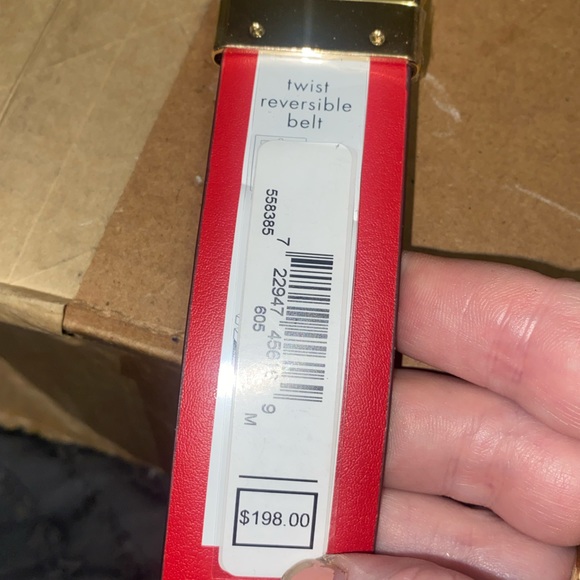 NWT authentic Michael Kors logo reversible belt. Size Medium. - Picture 4 of 6